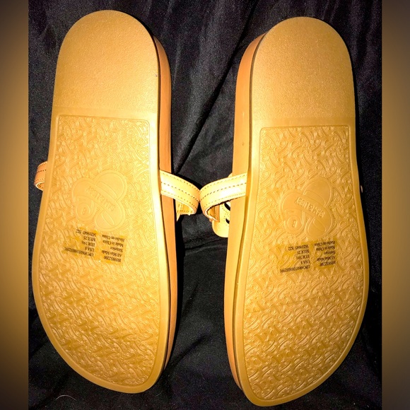 Sam & Libby - Picture 3 of 4